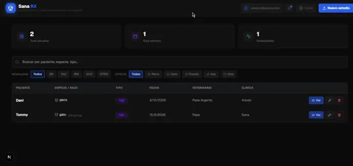 Demo de SanaRX: lista de estudios y recorrido por los cortes de una tomografía